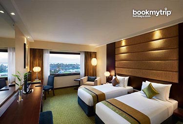 Bookmytripholidays | Cinnamon Lakeside Colombo,Srilanka | Best Accommodation packages